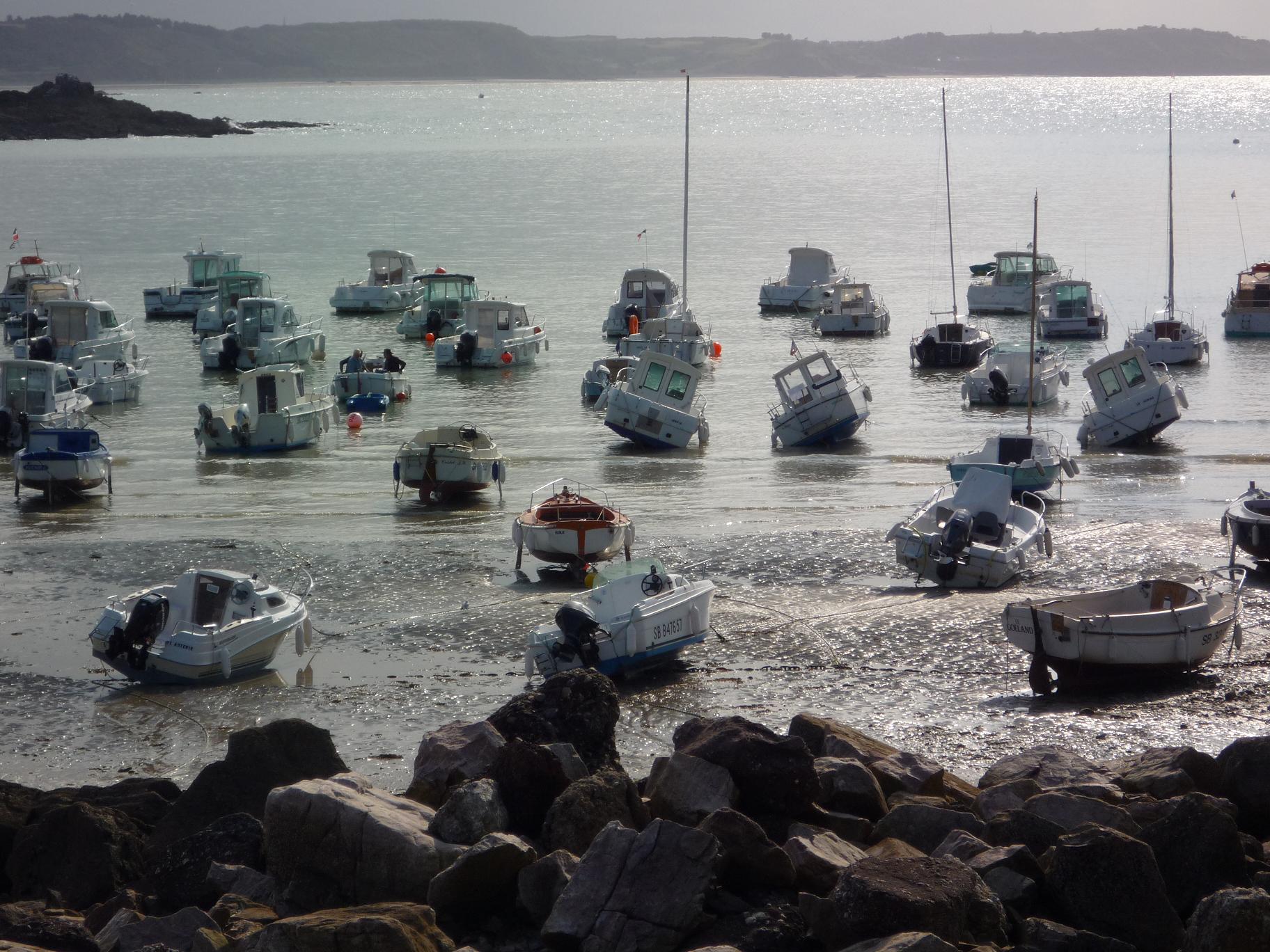 Boats in the tide - Erquy France